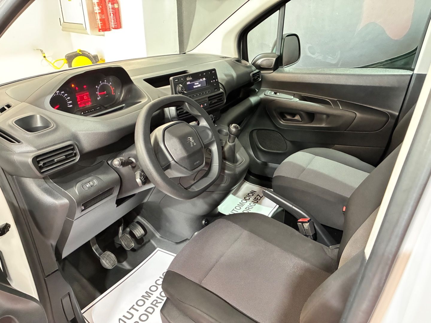 Peugeot Parnert 1.6 Hdi