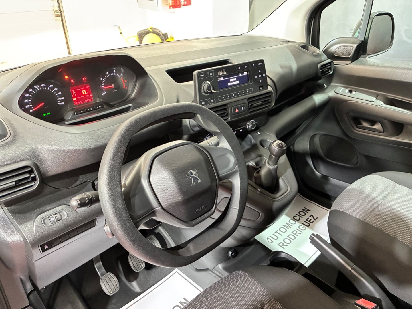 Peugeot Parnert 1.6 Hdi