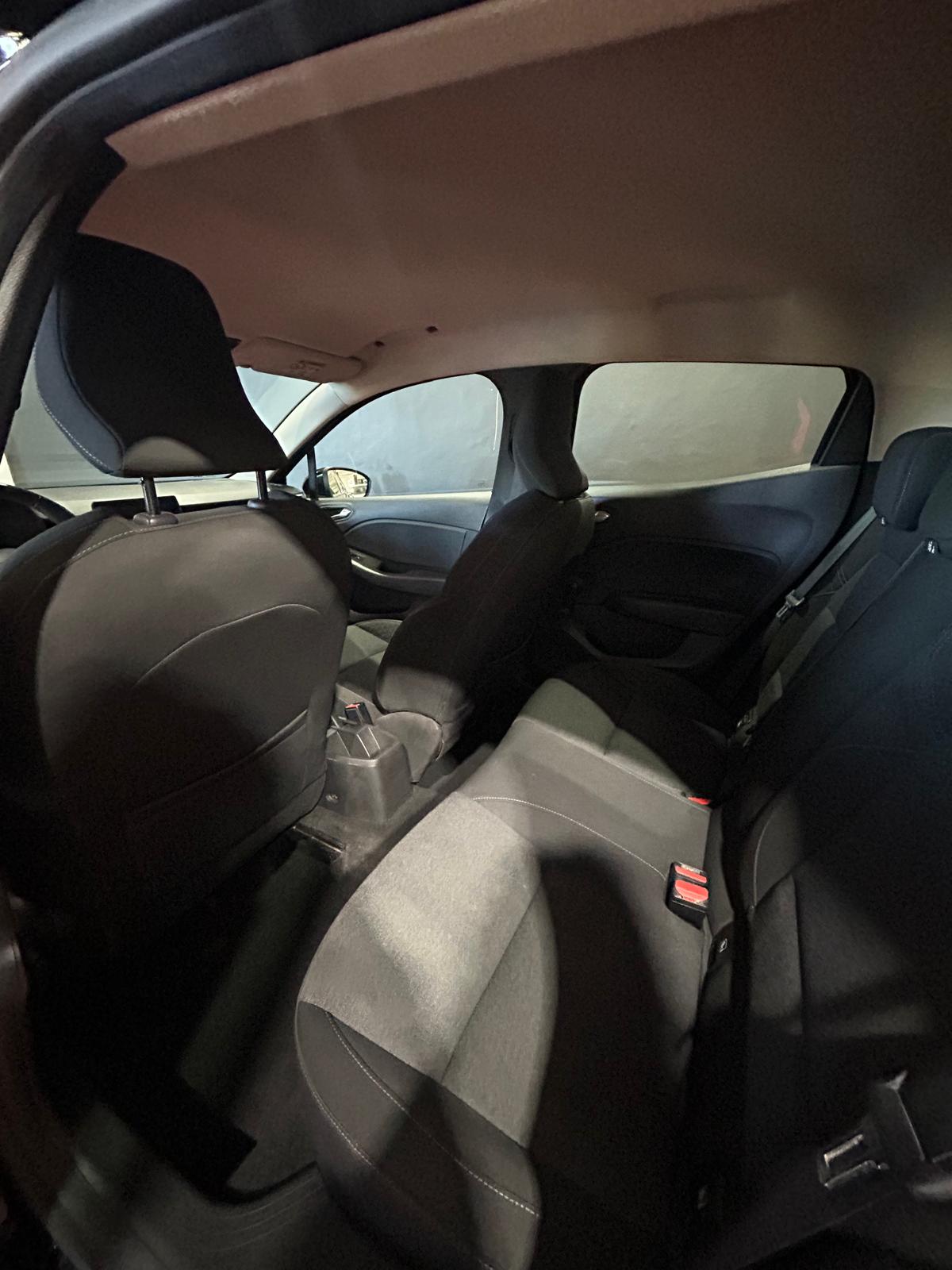 Renault Clio Authentic SCe